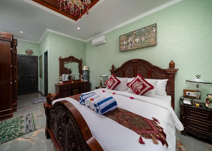 Проживание в семье Puri Mayapada Bali Нуса-Дуа