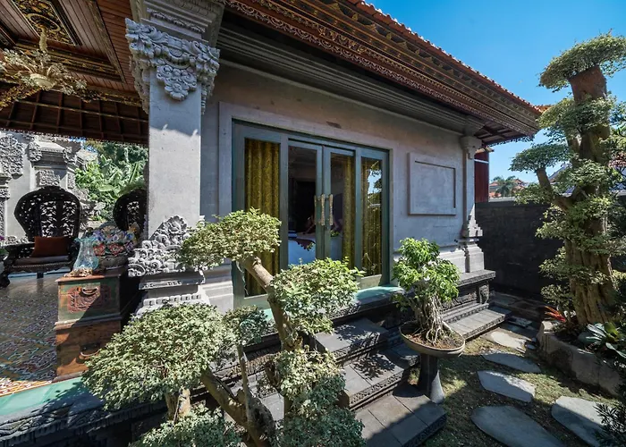 Проживание в семье Puri Mayapada Bali Нуса-Дуа